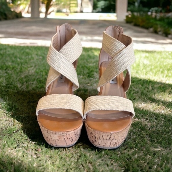 Steve Madden Cork Platform Wedge Sandals.
Canvas and leather. SZ 8 Comfortable - Picture 7 of 17